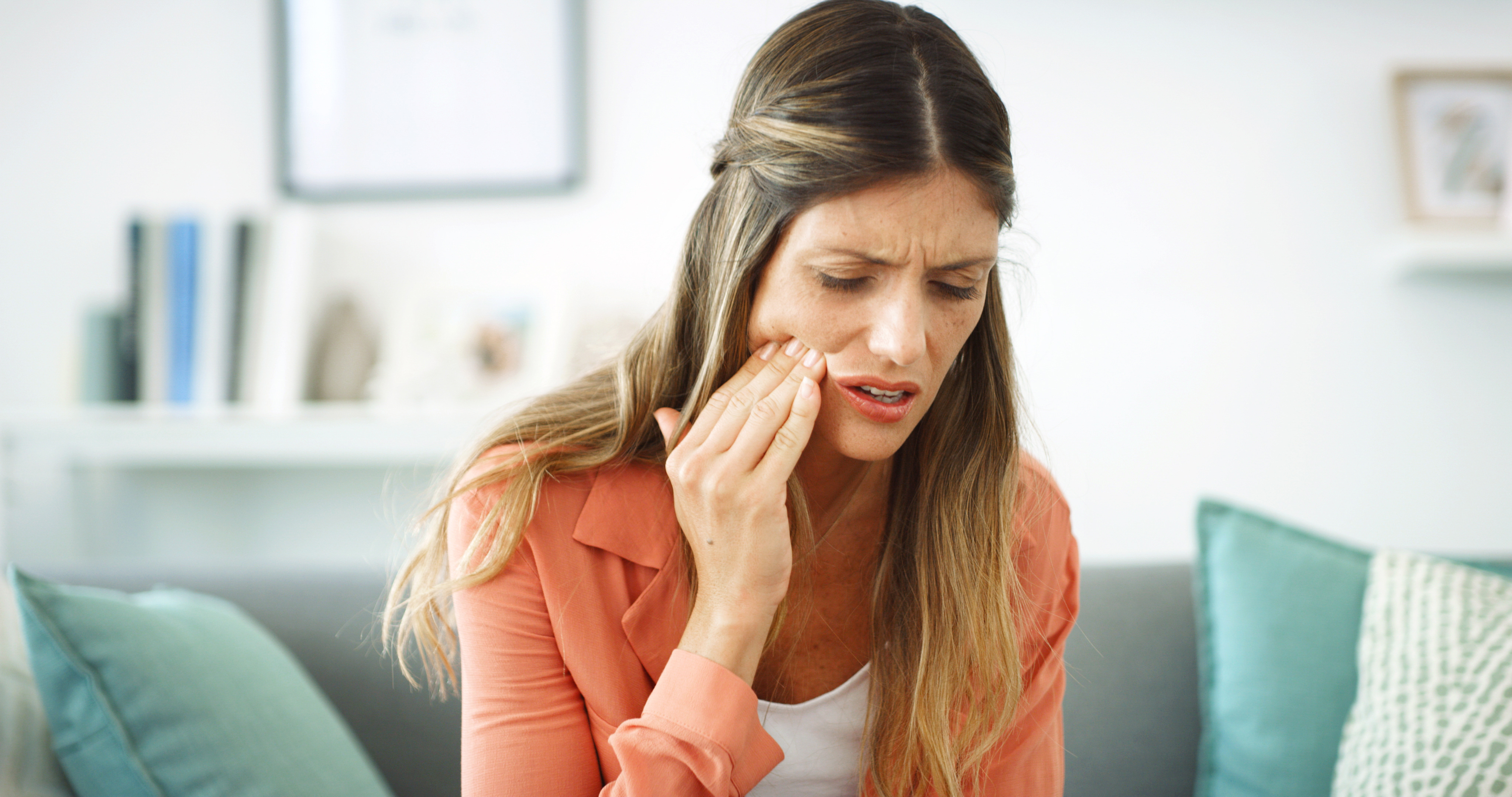Bruxismo notturno: sintomi, conseguenze e ruolo del bite — trattamenti dentali di prevenzione nello studio dentistico DentalNet Care